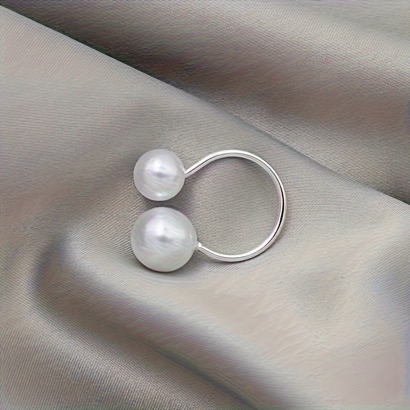 Stylish Acrylic Round Bead Adjustable Ring